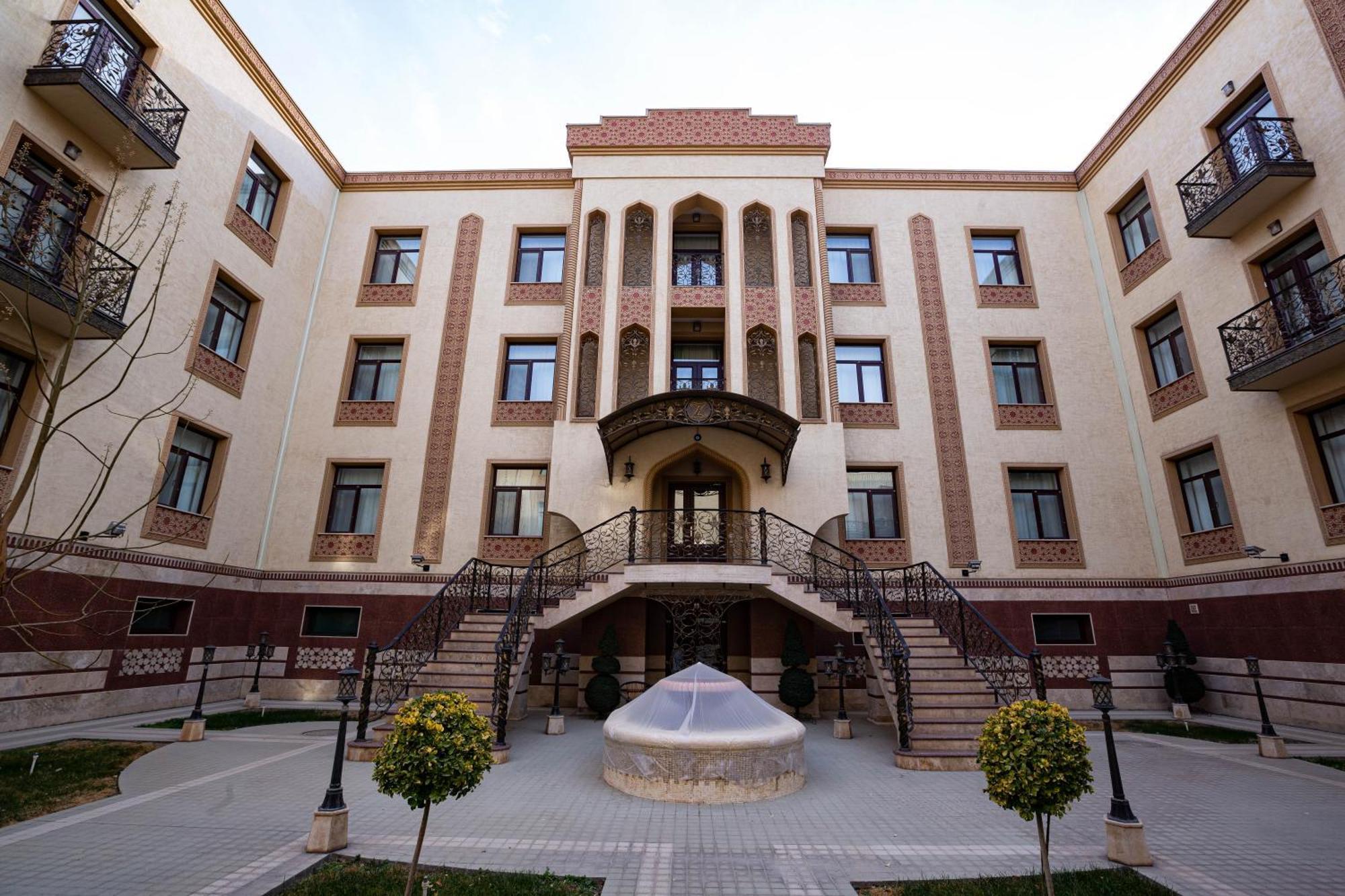 Hotel Zargaron Plaza Bukhara Exterior foto
